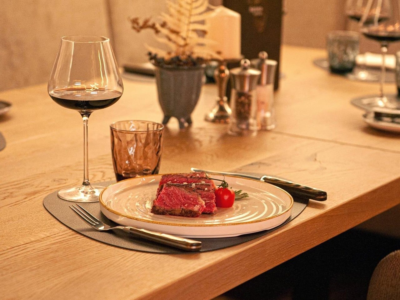 Sirloin – Grill & Dine